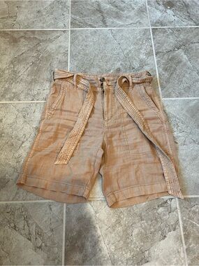 American Eagle Outfitters Beige High-Waist Shorts